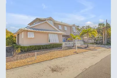 201 S Cooper Street, New Smyrna Beach, FL 32169 - Photo 3