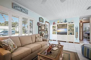 923 Locust St, New Smyrna Beach, FL 32169 - Photo 5