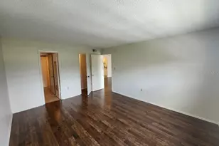 101 N Riverside Dr, New Smyrna Beach, FL 32168 - Photo 9