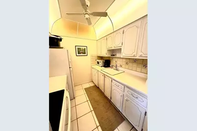 1001 NE 8th Avenue #209, Delray Beach, FL 33483 - Photo 15