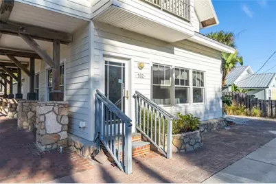 104 N Pine Street, New Smyrna Beach, FL 32169 - Photo 3