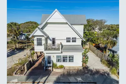 104 N Pine Street, New Smyrna Beach, FL 32169 - Photo 1