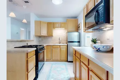 823 E 10th Avenue, New Smyrna Beach, FL 32169 - Photo 9