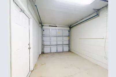 823 E 10th Avenue, New Smyrna Beach, FL 32169 - Photo 33