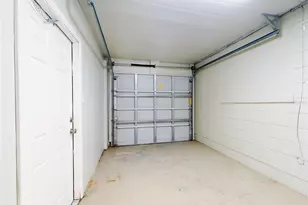 823 E 10th Ave, New Smyrna Beach, FL 32169 - Photo 33