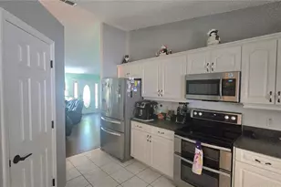 2530 Tamarind Dr, Edgewater, FL 32141 - Photo 9