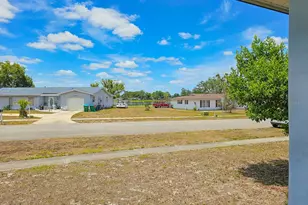 2802 English Dr, Deltona, FL 32738 - Photo 35