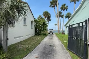 5018 Riverside Dr, Port Orange, FL 32127 - Photo 13