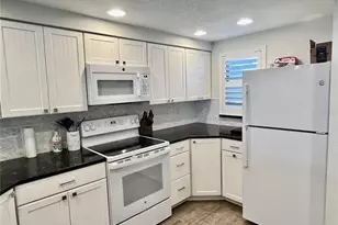 2100 N Peninsula Ave, New Smyrna Beach, FL 32169 - Photo 9