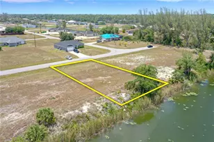 3023 NE 5th Pl, Cape Coral, FL 33909 - Photo 5