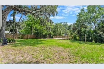 704 Lynn Avenue, New Smyrna Beach, FL 32168 - Photo 23