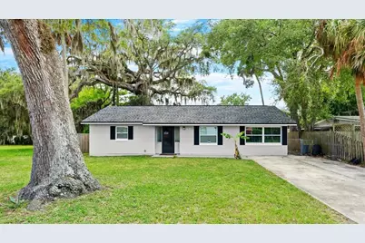 704 Lynn Avenue, New Smyrna Beach, FL 32168 - Photo 1