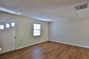 1802 N Fern Palm Dr, Edgewater, FL 32132 - Photo 11