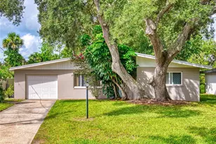 5476 W Bayshore Dr, Port Orange, FL 32127 - Photo 1