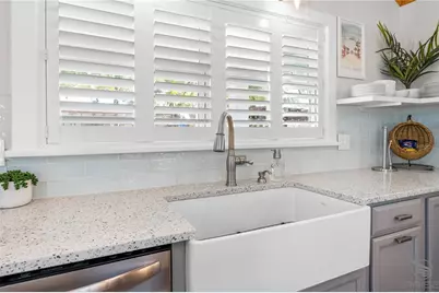 305 Live Oak, New Smyrna Beach, FL 32168 - Photo 23