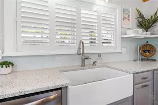 305 Live Oak, New Smyrna Beach, FL 32168 - Photo 23