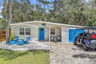 657 S Pine St, New Smyrna Beach, FL 32169 - Photo 1