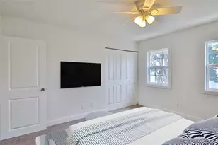 437 N Oleander Ave, Daytona Beach, FL 32118 - Photo 25