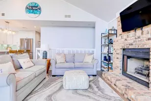 205 Ocean Dr, New Smyrna Beach, FL 32169 - Photo 7