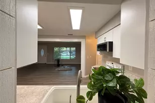 105 Wimbledon Ct, Port Orange, FL 32127 - Photo 5