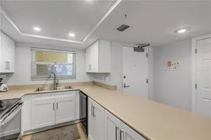 425 S Atlantic Ave, New Smyrna Beach, FL 32169 - Photo 11