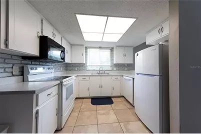 232 N Ridgewood Avenue #3A, Edgewater, FL 32132 - Photo 5