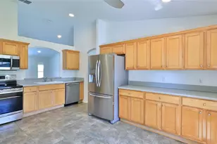 2520 Pine Tree Dr, Edgewater, FL 32141 - Photo 11