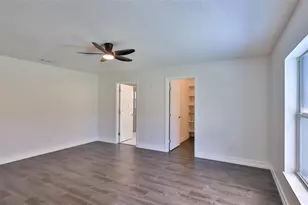 2520 Pine Tree Dr, Edgewater, FL 32141 - Photo 17