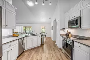 6838 Stoneheath Ln, Port Orange, FL 32128 - Photo 3