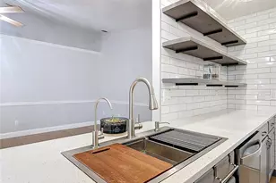 2304 Date Palm Dr, Edgewater, FL 32141 - Photo 9