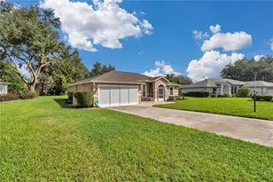 5556 Grove Mnr, Lady Lake, FL 32159 - Photo 35