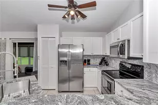 5556 Grove Mnr, Lady Lake, FL 32159 - Photo 3