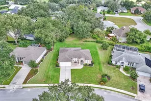 5556 Grove Mnr, Lady Lake, FL 32159 - Photo 33