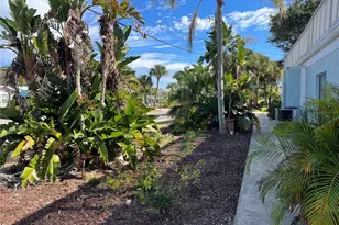 813 Hope Ave, New Smyrna Beach, FL 32169 - Photo 15