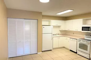 813 Hope Ave, New Smyrna Beach, FL 32169 - Photo 3