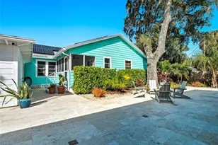 513 Ball St, New Smyrna Beach, FL 32168 - Photo 9