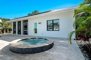 513 Ball St, New Smyrna Beach, FL 32168 - Photo 3