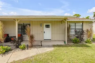2726 Evergreen Dr, Edgewater, FL 32141 - Photo 9