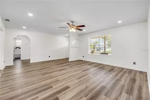 2726 Evergreen Dr, Edgewater, FL 32141 - Photo 11