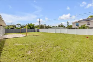 2726 Evergreen Dr, Edgewater, FL 32141 - Photo 41