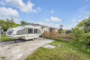 475 Leslie Dr, Port Orange, FL 32127 - Photo 1