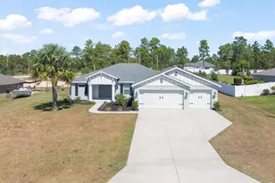 13035 Thrasher Ave, Weeki Wachee, FL 34614 - Photo 1