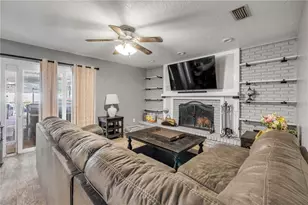 2097 Cleo Ln, Deltona, FL 32738 - Photo 11