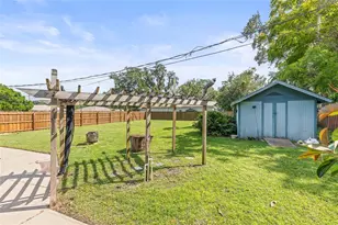 2520 Queen Palm Dr, Edgewater, FL 32141 - Photo 19