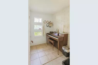 617 Goodwin Avenue, New Smyrna Beach, FL 32169 - Photo 9