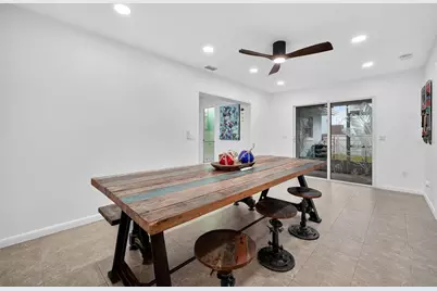 805 E 18th Avenue, New Smyrna Beach, FL 32169 - Photo 9