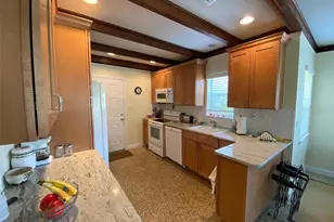 401 Oakwood Ave, New Smyrna Beach, FL 32169 - Photo 9