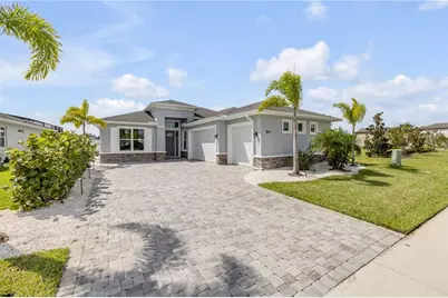 354 Venetian Palms Boulevard, New Smyrna Beach, FL 32168 - Photo 9