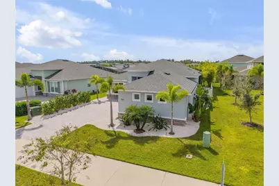 354 Venetian Palms Boulevard, New Smyrna Beach, FL 32168 - Photo 3