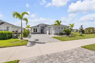 354 Venetian Palms Blvd, New Smyrna Beach, FL 32168 - Photo 7